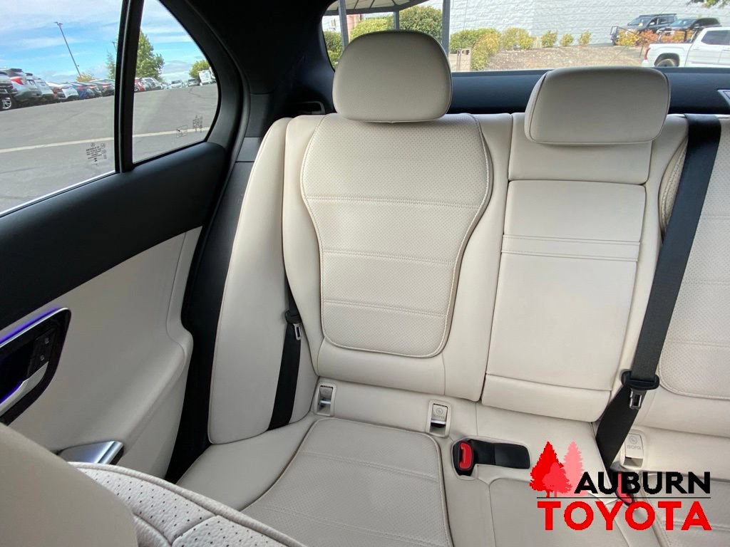 Used 2024 Mercedes-Benz C 300 Sedan image 17