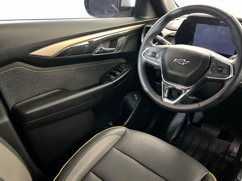 Used 2024 Chevrolet TrailBlazer ACTIV w/ Convenience Package FWD image 12