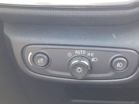 Used 2023 Chevrolet TrailBlazer LT w/ Convenience Package image 17