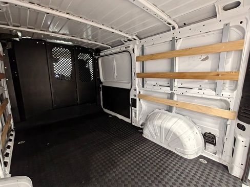 Used 2025 RAM ProMaster 2500 w/ U-Haul Equipment Group FWD image 27