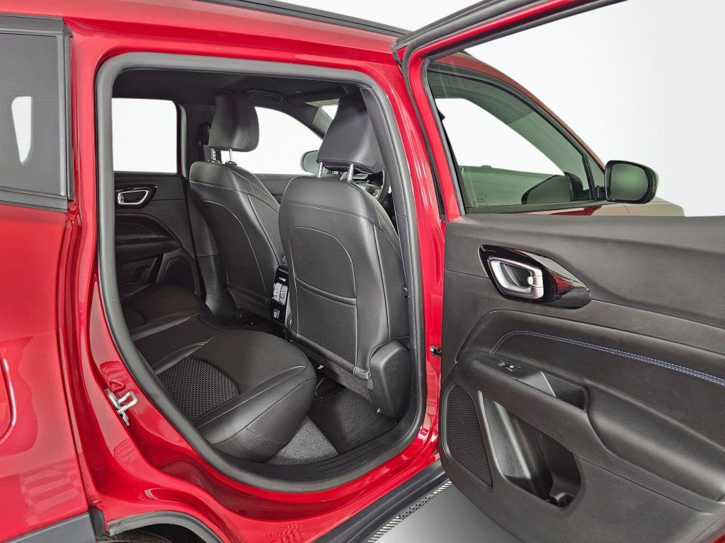 New 2026 Jeep Compass Latitude AWD/4WD image 34