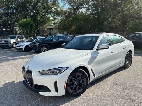 Used 2024 BMW i4 eDrive40 RWD image 2