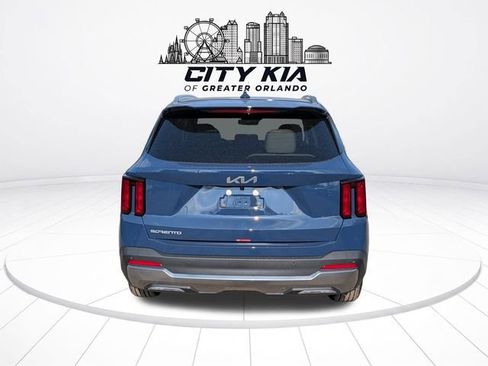 New 2026 Kia Sorento S w/ S Panoramic Sunroof Package FWD image 5