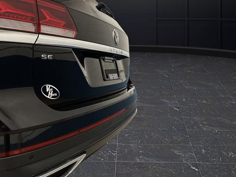 Used 2022 Volkswagen Atlas SE w/ Black Wheel Package image 33