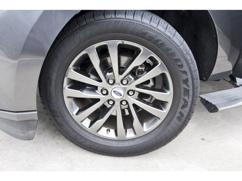 Used 2020 Ford Expedition Max Limited RWD image 31