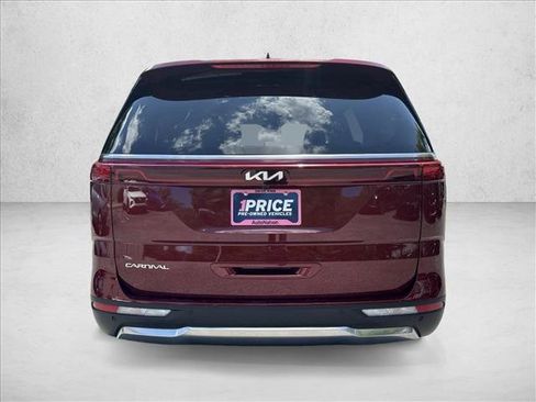 Used 2024 Kia Carnival SX Prestige FWD image 6