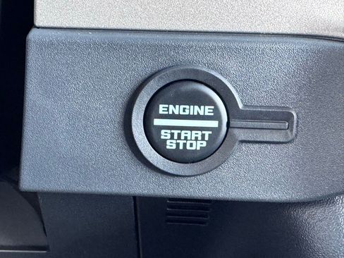 New 2025 Ford Bronco Outer Banks w/ Sasquatch Package image 6