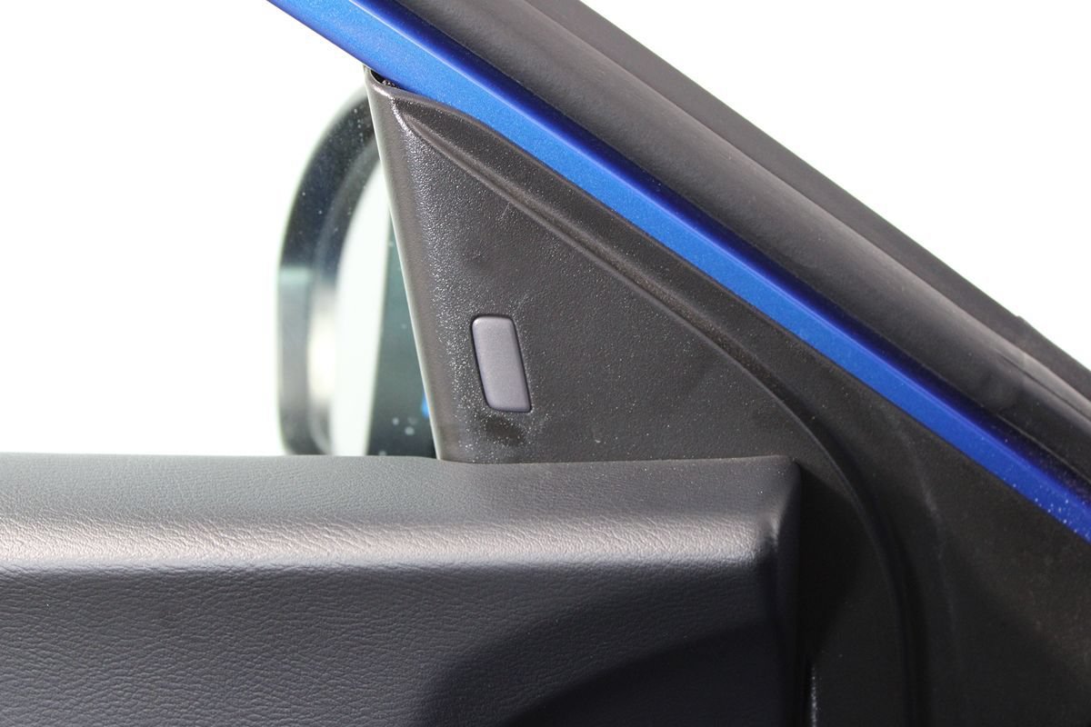 Used 2025 Nissan Sentra SV FWD image 9