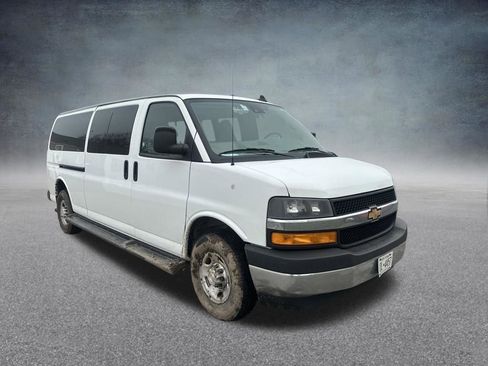 Used 2023 Chevrolet Express 3500 LT w/ LT Preferred Equipment Group RWD image 39