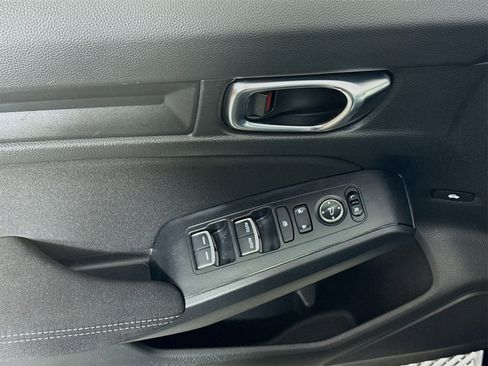 Used 2022 Honda Civic LX image 15