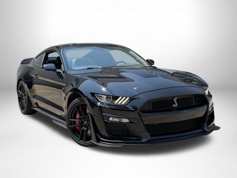 Used 2020 Ford Mustang Shelby GT500 w/ Technology Package RWD image 1