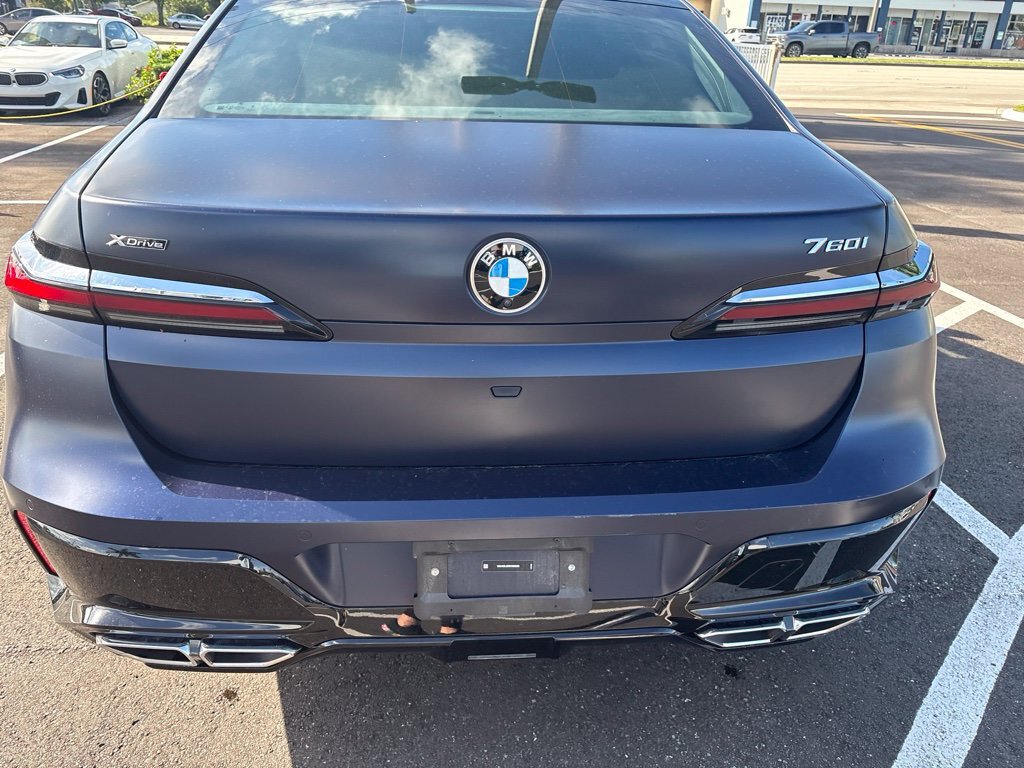 Certified 2024 BMW 760i xDrive AWD/4WD image 8