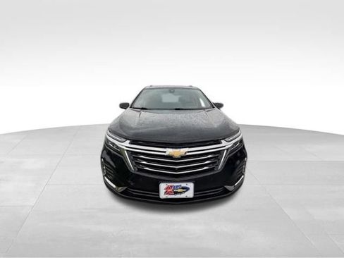 Used 2024 Chevrolet Equinox Premier AWD/4WD image 2
