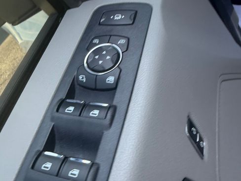 Used 2022 Ford F350 XLT w/ XLT Premium Package image 14
