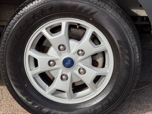 Used 2016 Ford Transit 350 XLT image 37