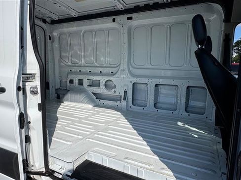 Used 2023 Ford E-Transit Medium Roof RWD image 39
