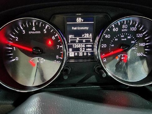 Used 2015 Nissan Rogue S w/ Convenience Package image 16