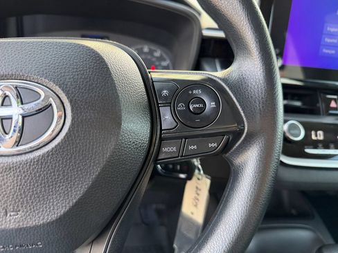 Used 2024 Toyota Corolla LE FWD image 19