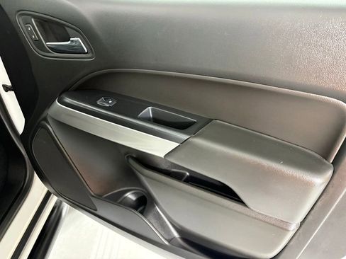 Used 2019 Chevrolet Colorado ZR2 AWD/4WD image 18