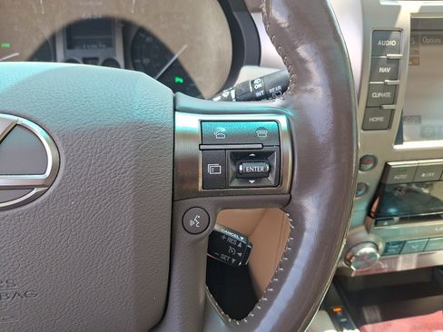 Used 2018 Lexus GX 460 Premium w/ Premium Package AWD/4WD image 24