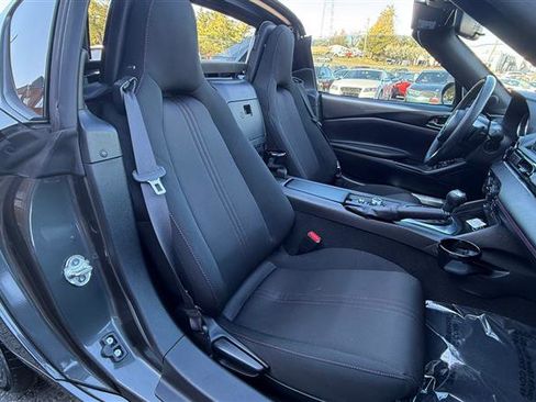 Used 2017 MAZDA MX-5 Miata RF Club image 9
