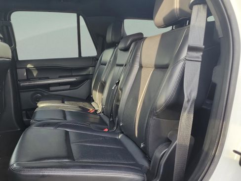 Used 2020 Ford Expedition XLT w/ Equipment Group 201A AWD/4WD image 10