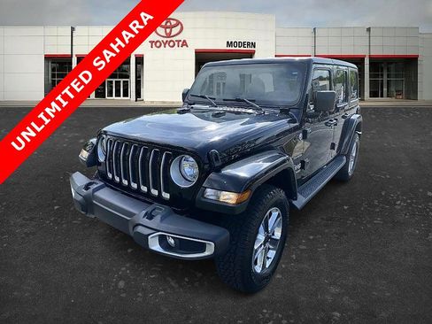 Used 2022 Jeep Wrangler Unlimited Sahara AWD/4WD image 1