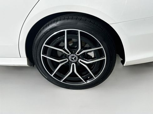 Used 2023 Mercedes-Benz E 350 Sedan image 38