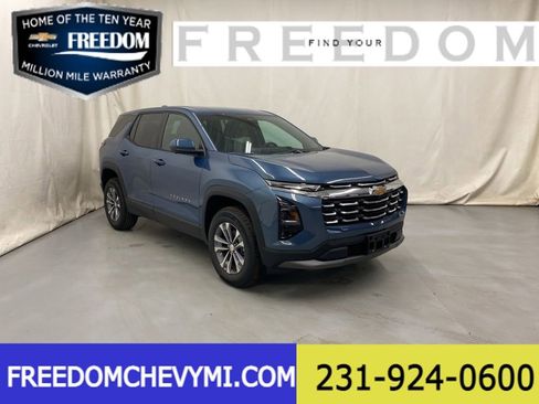 New 2026 Chevrolet Equinox LT w/ Convenience Package II AWD/4WD image 1