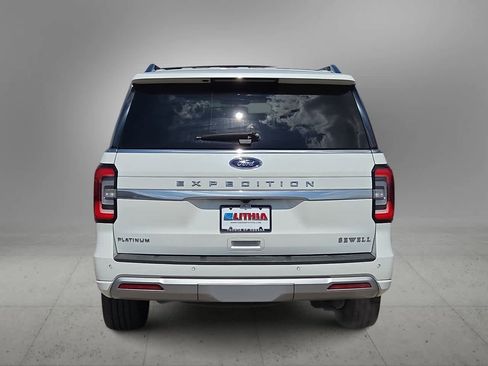 Used 2023 Ford Expedition Platinum AWD/4WD image 7
