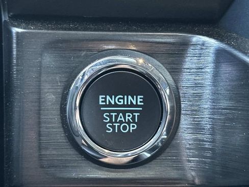 Used 2024 Ford F250 Lariat w/ Lariat Ultimate Package image 30