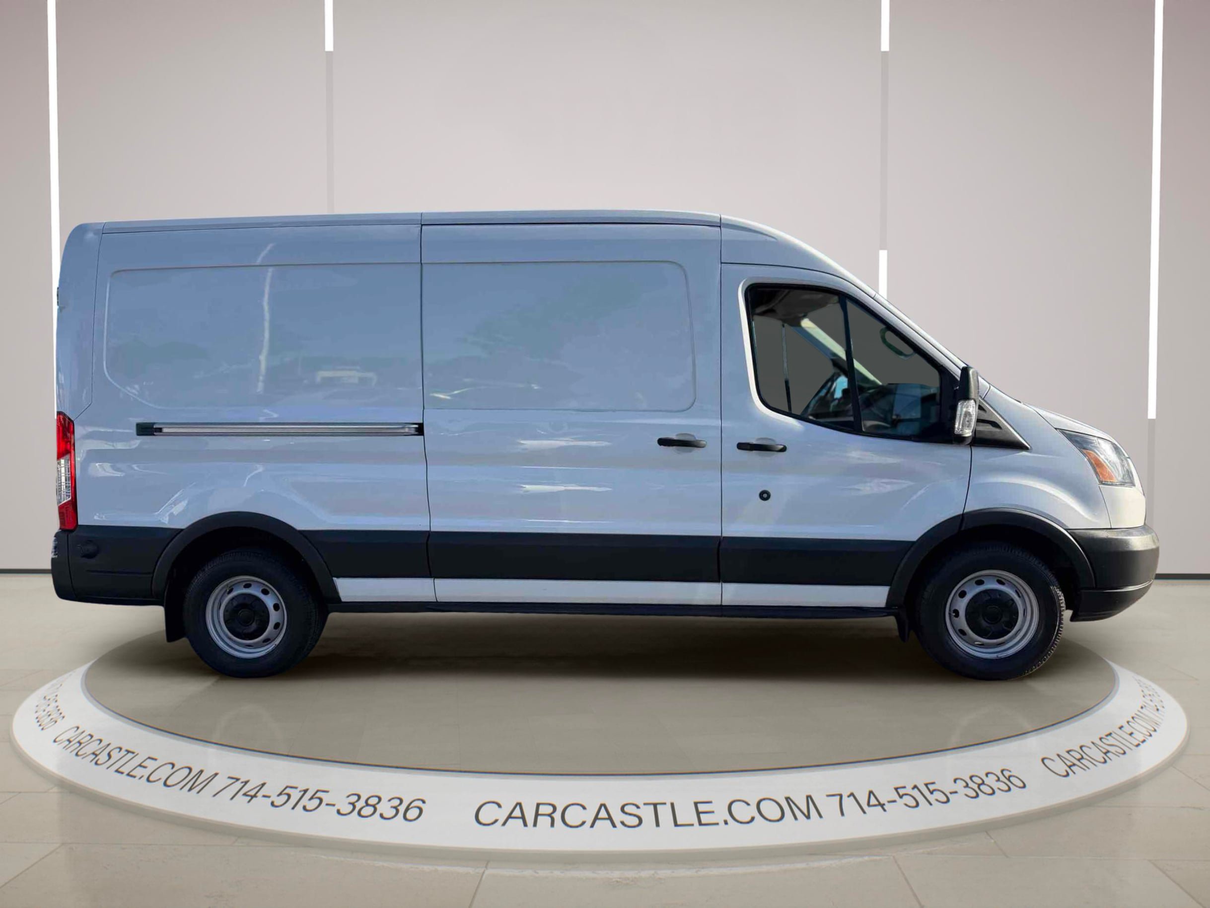 Used 2018 Ford Transit 350 148 Medium Roof RWD image 7