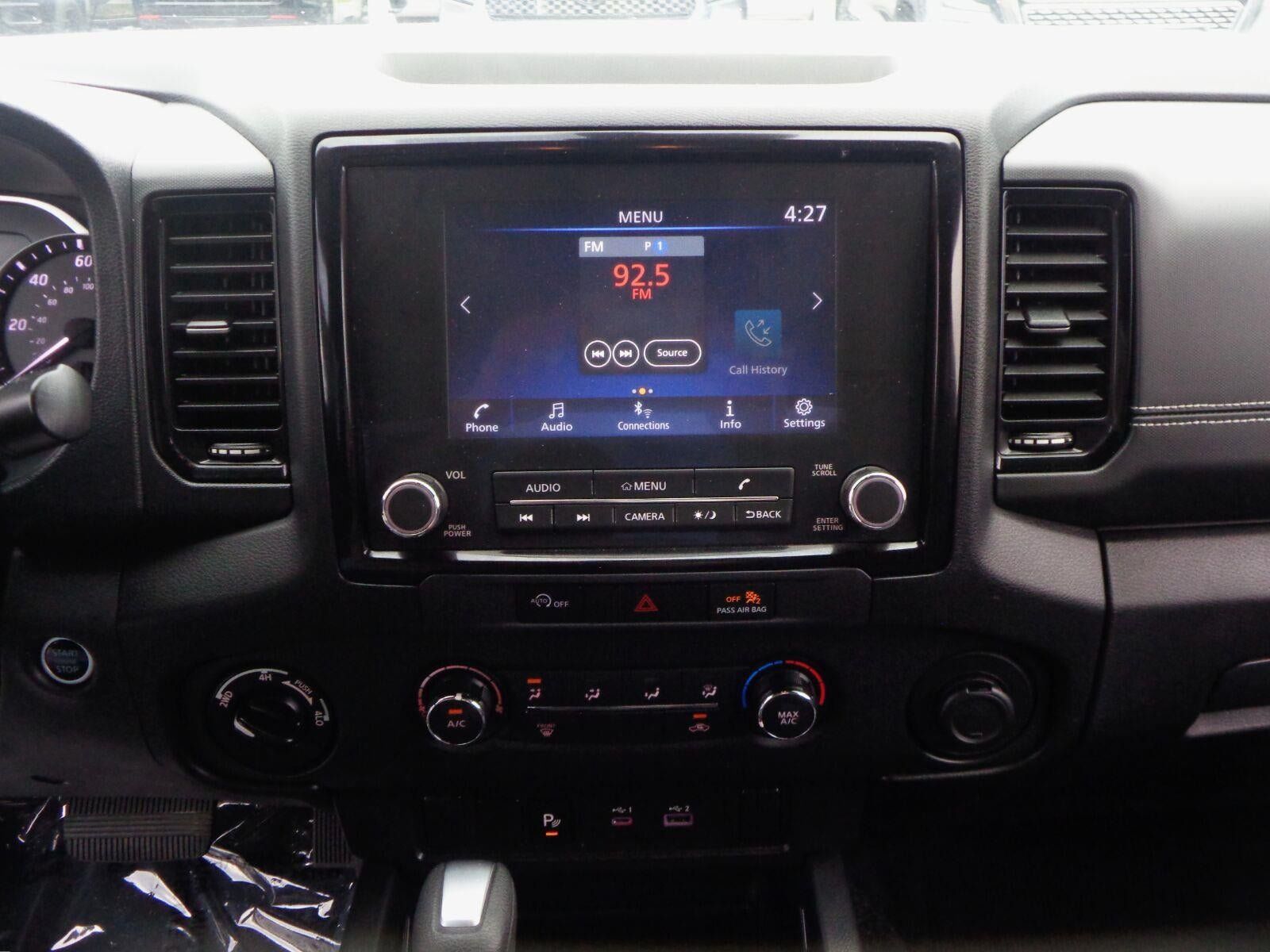 Used 2023 Nissan Frontier SV w/ Midnight Edition Package AWD/4WD image 12