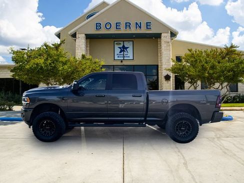 Used 2024 RAM 2500 Laramie w/ Night Edition AWD/4WD image 2