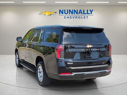 Certified 2025 Chevrolet Suburban LT AWD/4WD image 3