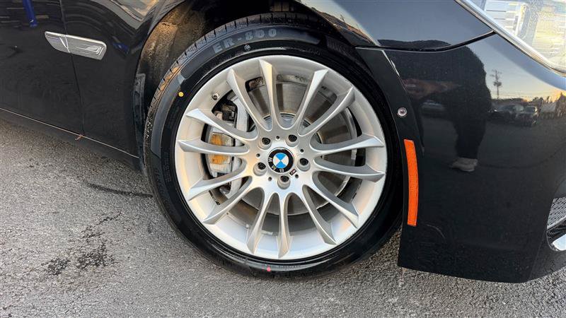 Used 2015 BMW 750i xDrive AWD/4WD image 15