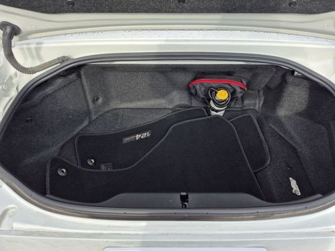 Used 2017 FIAT 124 Spider Lusso RWD image 23