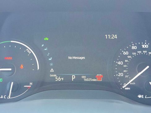 Used 2025 Toyota Sienna XLE image 26