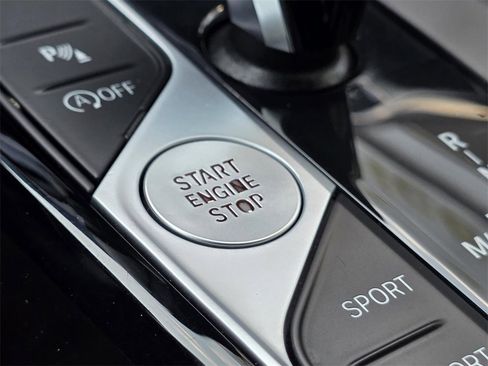 Used 2022 BMW 230i 230i w/ Premium Package image 19