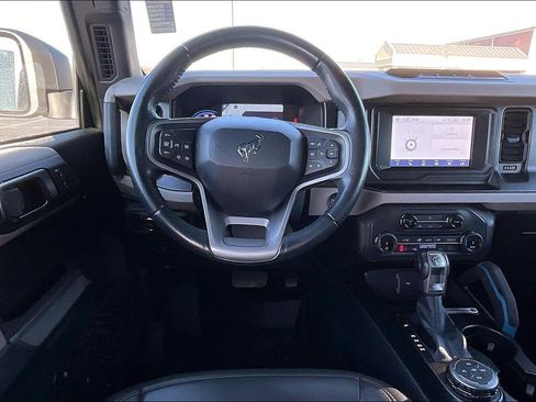 Used 2022 Ford Bronco Wildtrak image 5