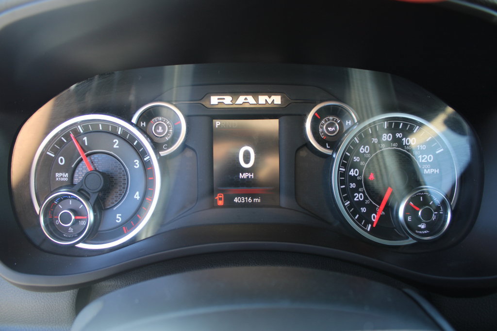 Used 2024 RAM 3500 Big Horn AWD/4WD image 24