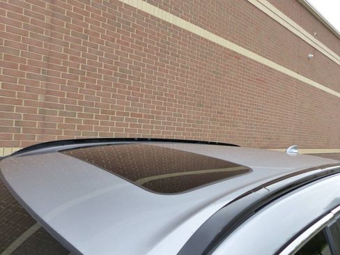 Used 2023 Honda CR-V Sport image 16