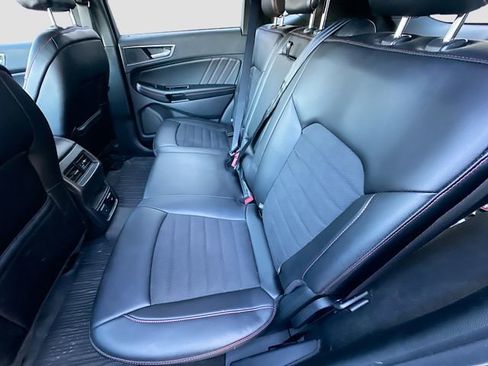 Used 2020 Ford Edge ST-Line image 26