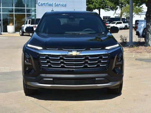New 2027 Chevrolet Equinox LT w/ Safety and Technology Package FWD image 2