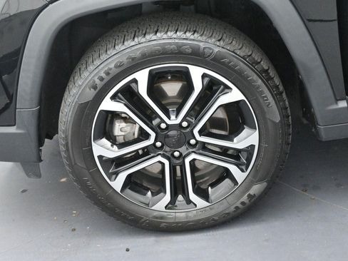 Used 2023 Jeep Compass Limited w/ Sun and Sound Group AWD/4WD image 36