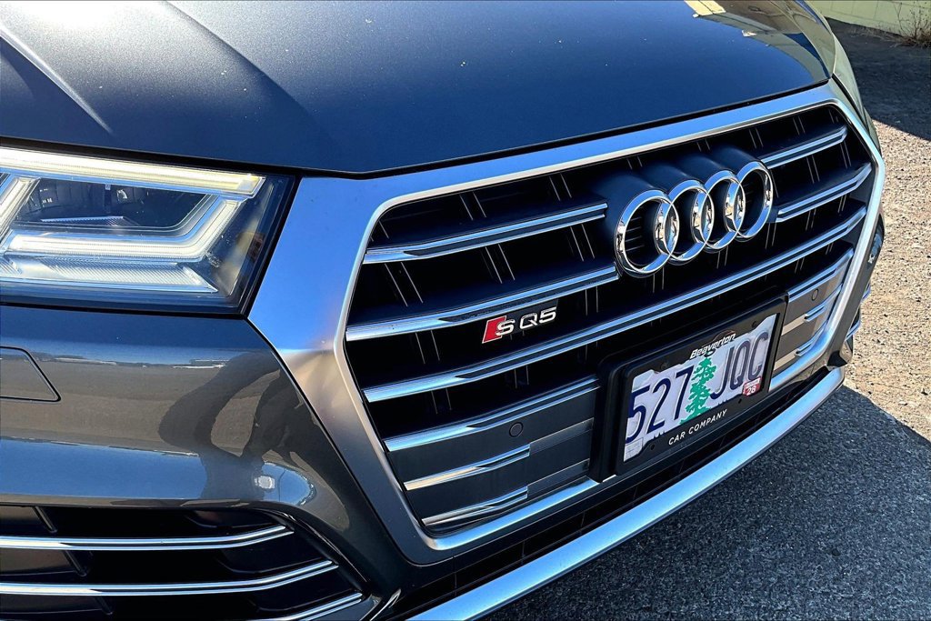 Used 2018 Audi SQ5 Premium Plus w/ S Sport Package AWD/4WD image 32