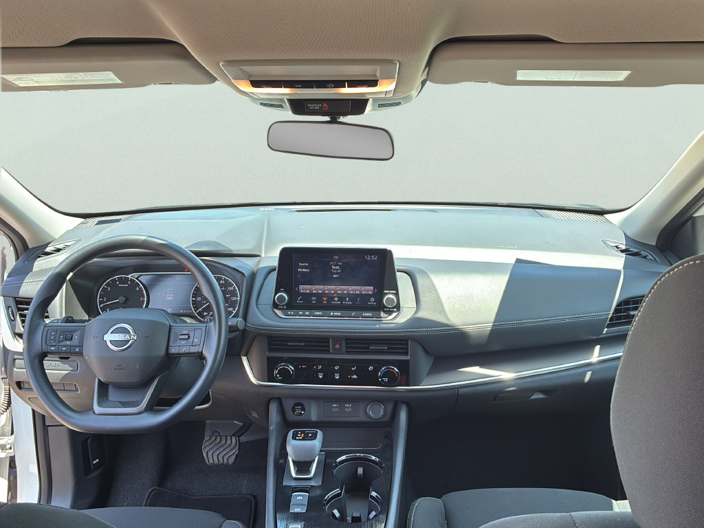 Used 2025 Nissan Rogue S FWD image 27