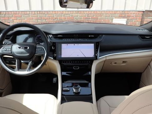 New 2026 Jeep Grand Cherokee Limited AWD/4WD image 39
