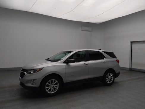 Used 2019 Chevrolet Equinox LT image 2