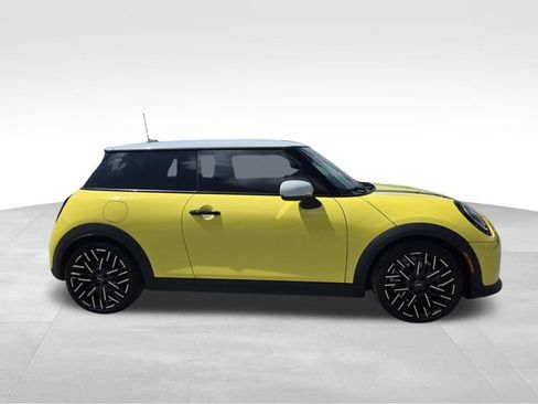 Used 2025 MINI Cooper S FWD image 2